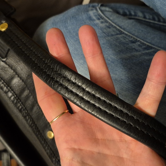 MARC JACOBS CROSS BODY LEATHER BAG PURSE - Picture 16 of 17